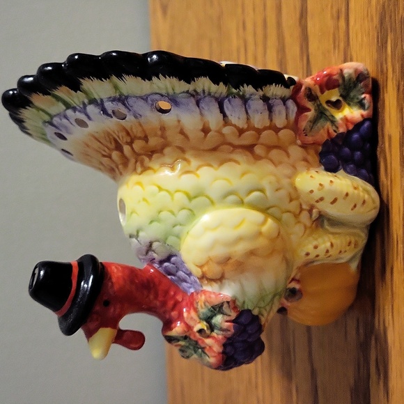 Ceramic Turkey - Picture 2 of 6